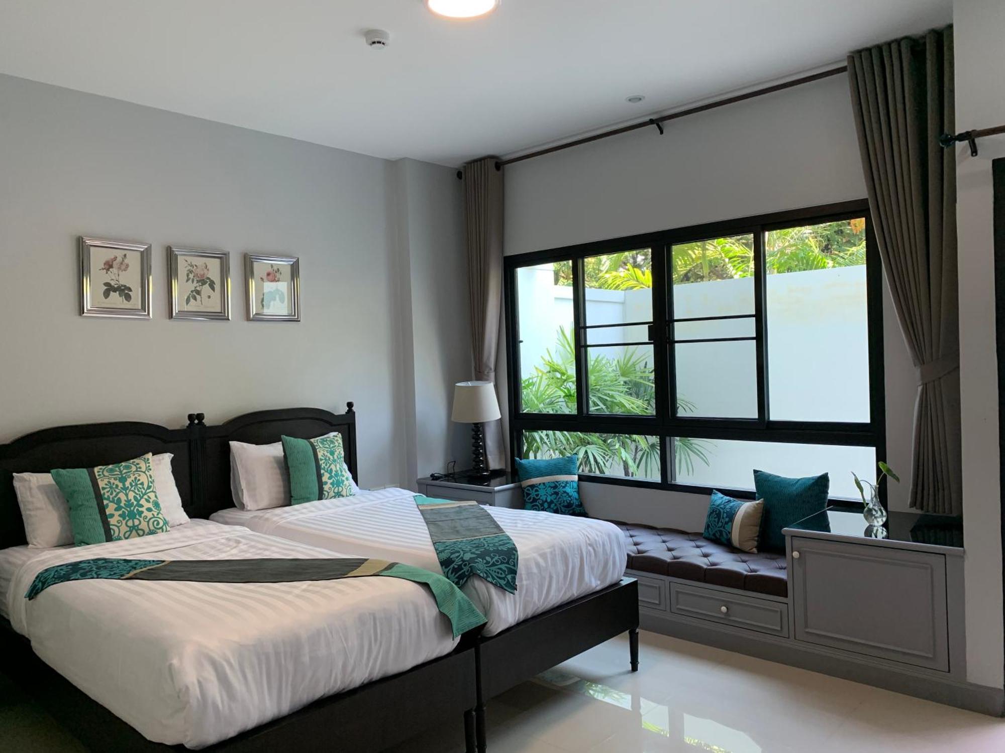 Triple Trees Residence Former Double Tree Residence — Photos 2